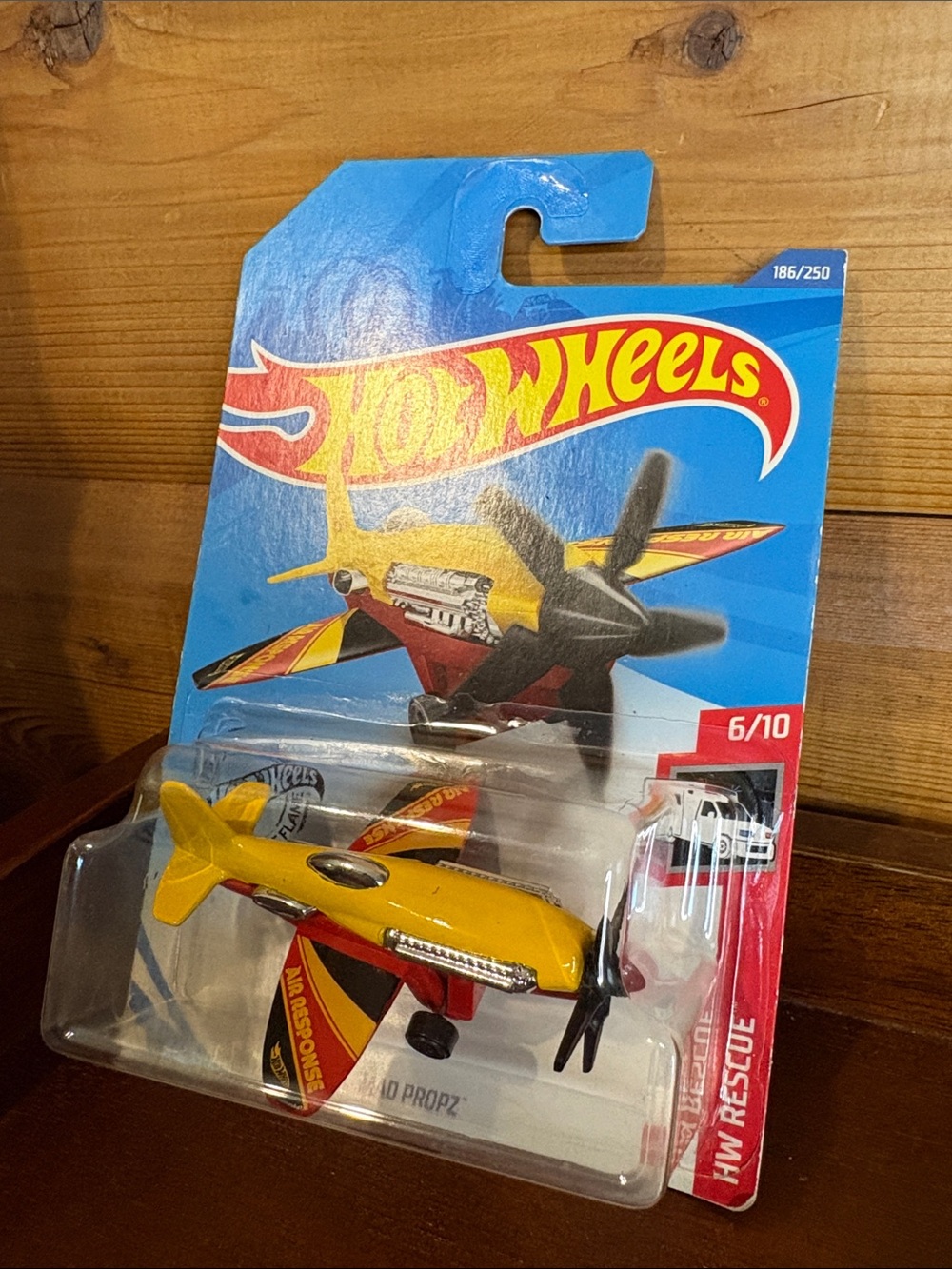 2020 Hot Wheels Mad Propz, HW Rescue (number 186/250)